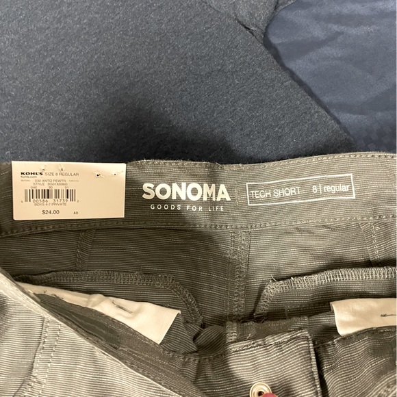 Youth Boys Size 8 Outfit. NWT gray Shorts with gently used navy v neck shirt. - Picture 4 of 8